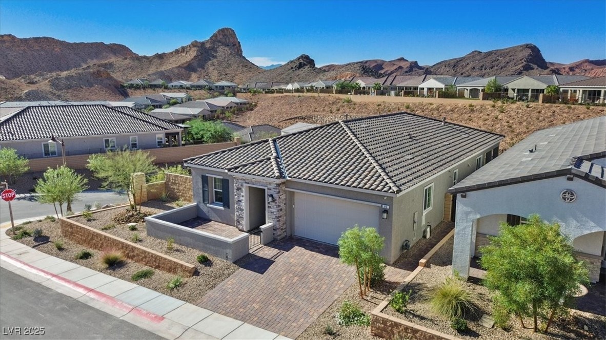 Henderson, Nevada 89011, United States, 3 Bedrooms Bedrooms, ,2 BathroomsBathrooms,Residential,Active,238669