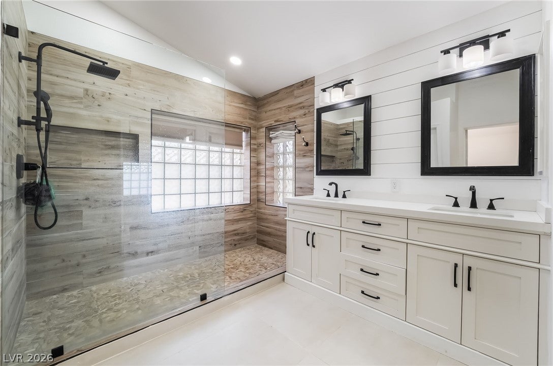 8253 Ruby Mountain Way