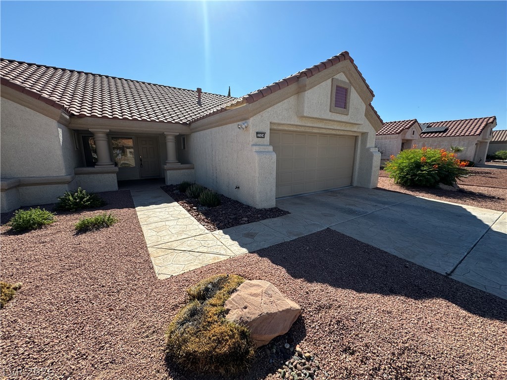 2524 Desert Glen Drive