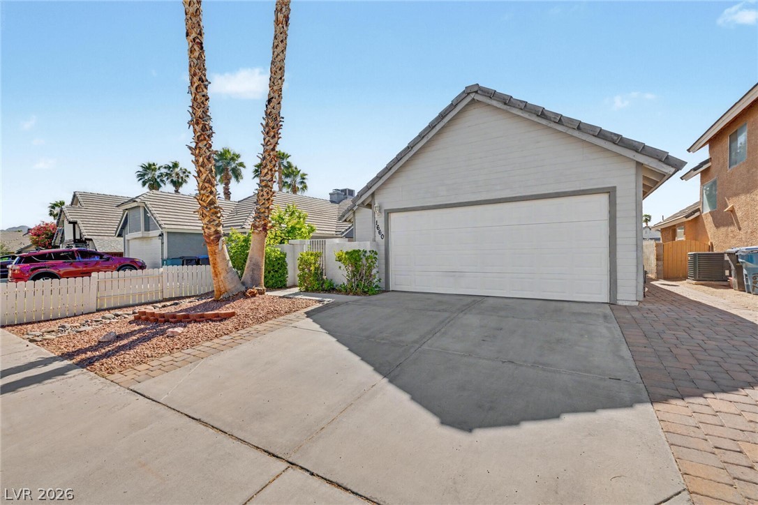 1660 Duarte Drive