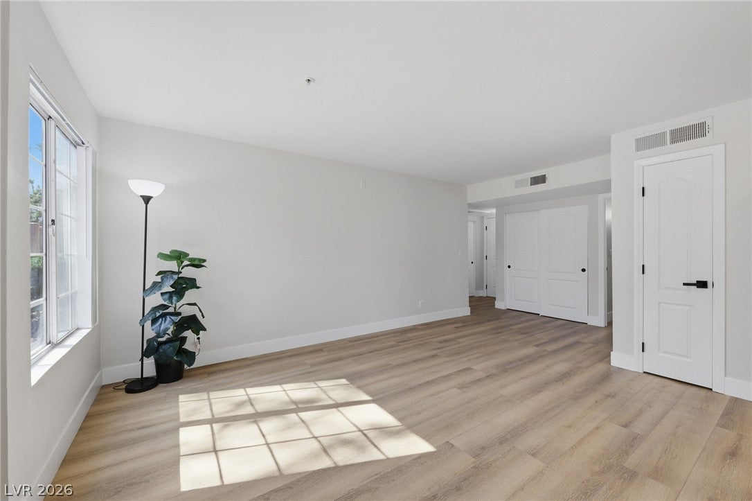 2121 Sealion Drive 104
