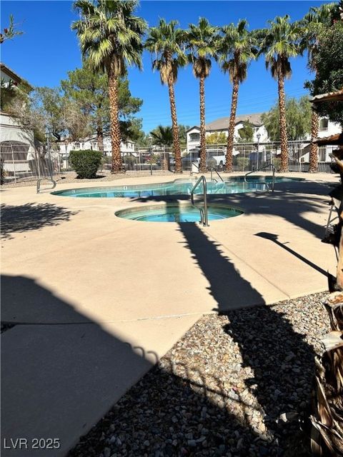 Photo of 5655 E Sahara Avenue #2040, Las Vegas, NV 89142 (MLS # 2728775)