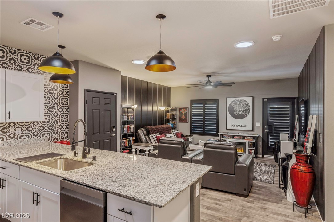 7472 Garnet Moon Street