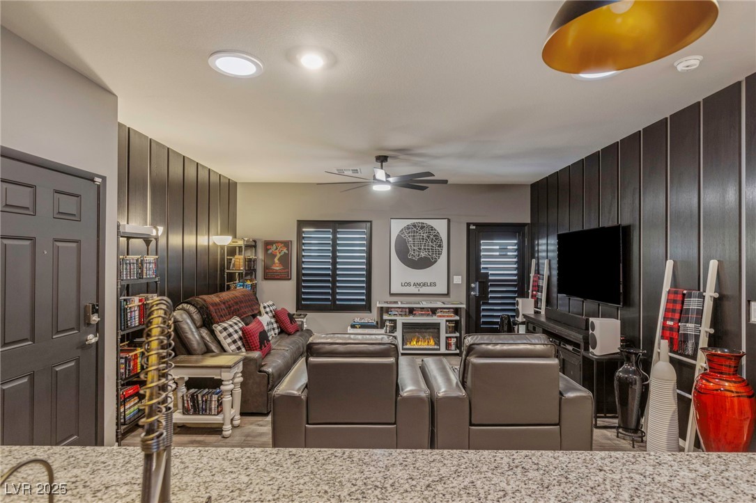 7472 Garnet Moon Street