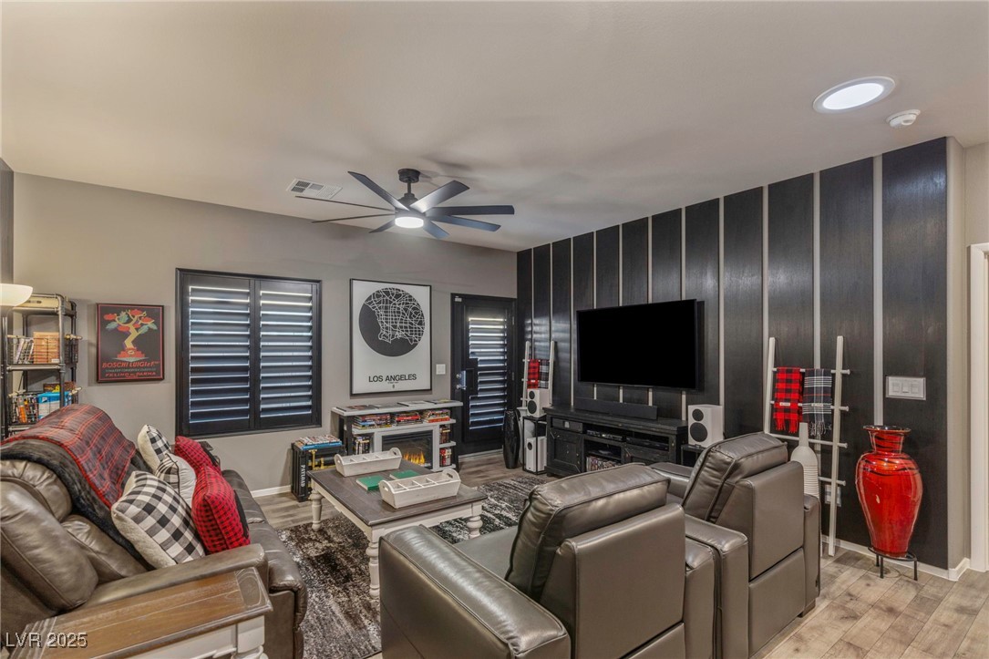 7472 Garnet Moon Street