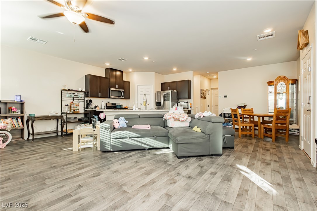 Properties 2 4705 Ridgeley Avenue 103