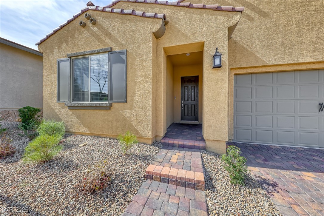 697 Sunray Park Street, Henderson, Nevada image 2