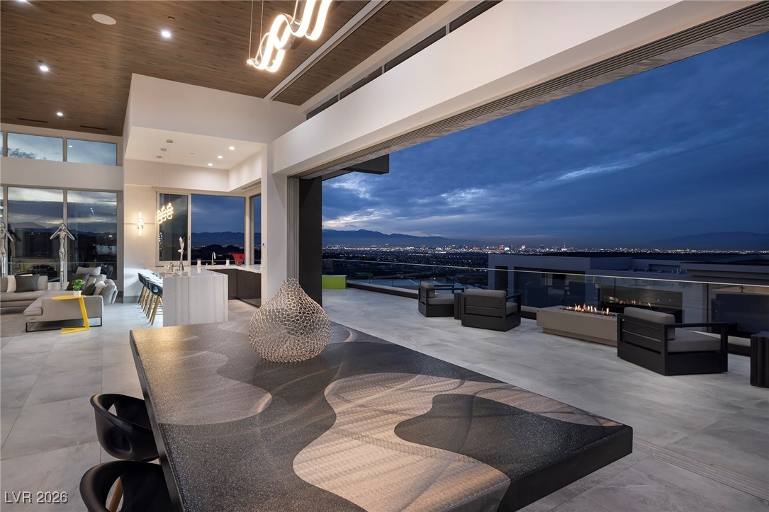 1205 Amber Rim Drive