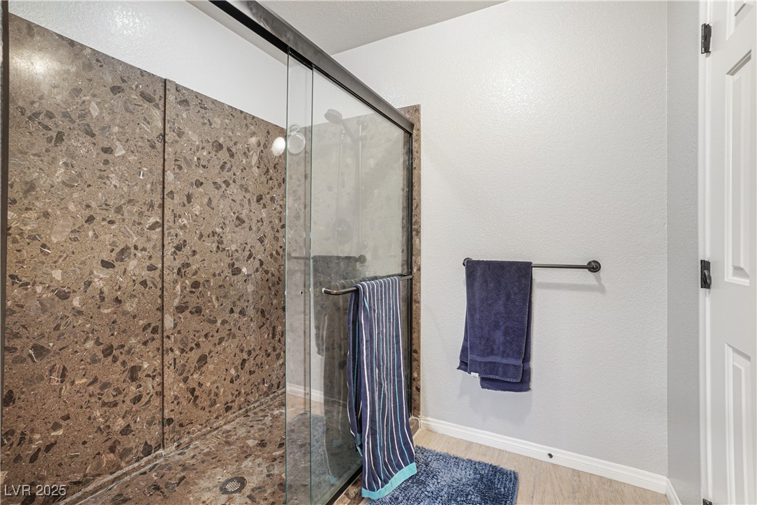 Las Vegas, Nevada 89139, United States, 5 Bedrooms Bedrooms, ,3 BathroomsBathrooms,Residential,Active,176724