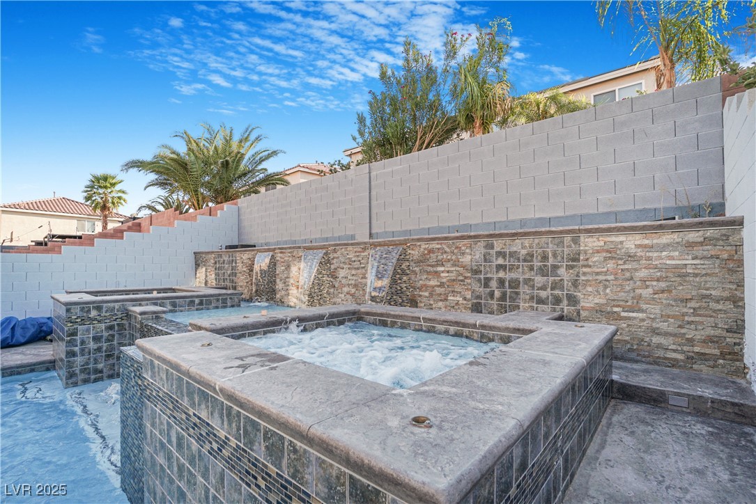 Las Vegas, Nevada 89139, United States, 5 Bedrooms Bedrooms, ,3 BathroomsBathrooms,Residential,Active,176724