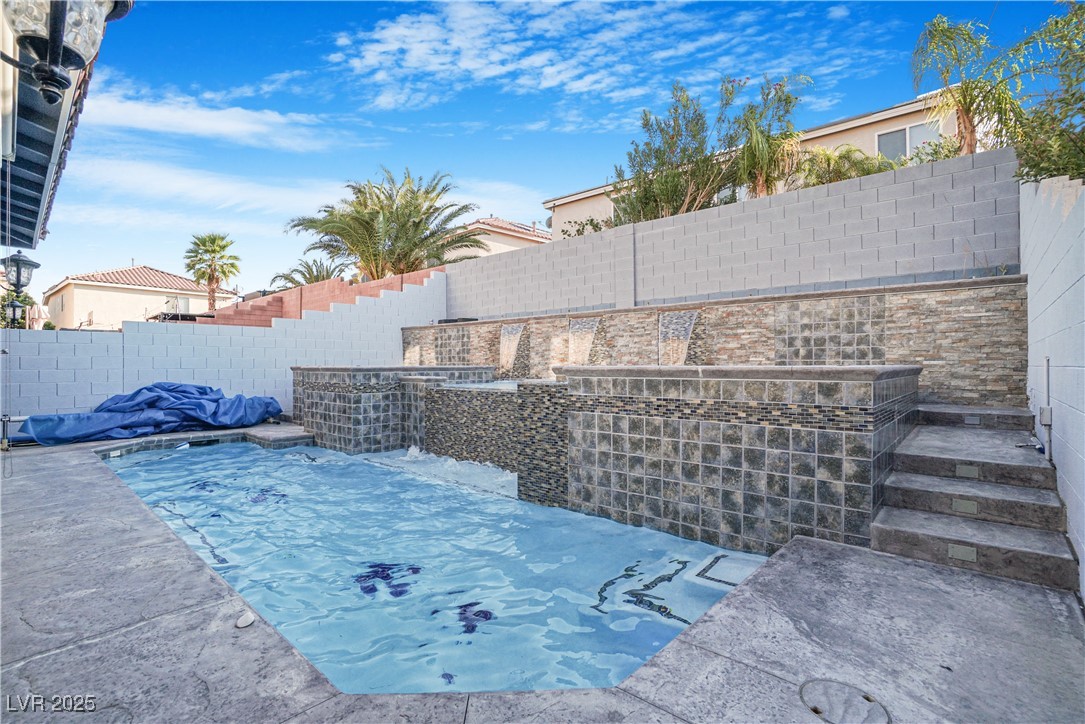 Las Vegas, Nevada 89139, United States, 5 Bedrooms Bedrooms, ,3 BathroomsBathrooms,Residential,Active,176724