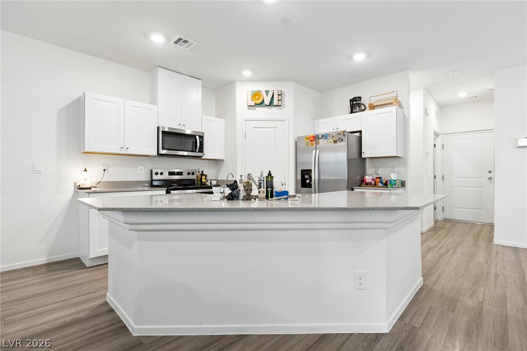 7910 Aurora Sky Street