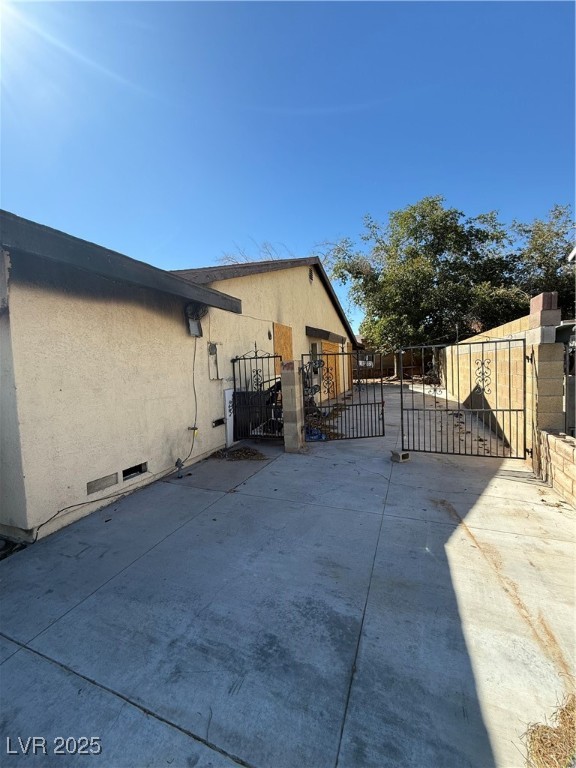 5365 Pistolera Circle