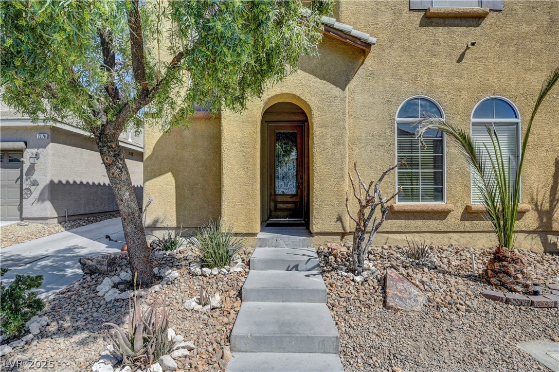 7384 Emerald Glow Street