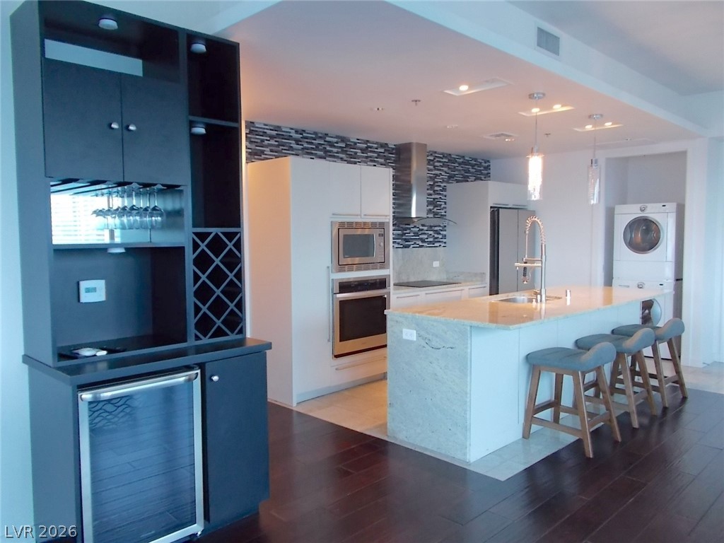4471 Dean Martin Drive 2909