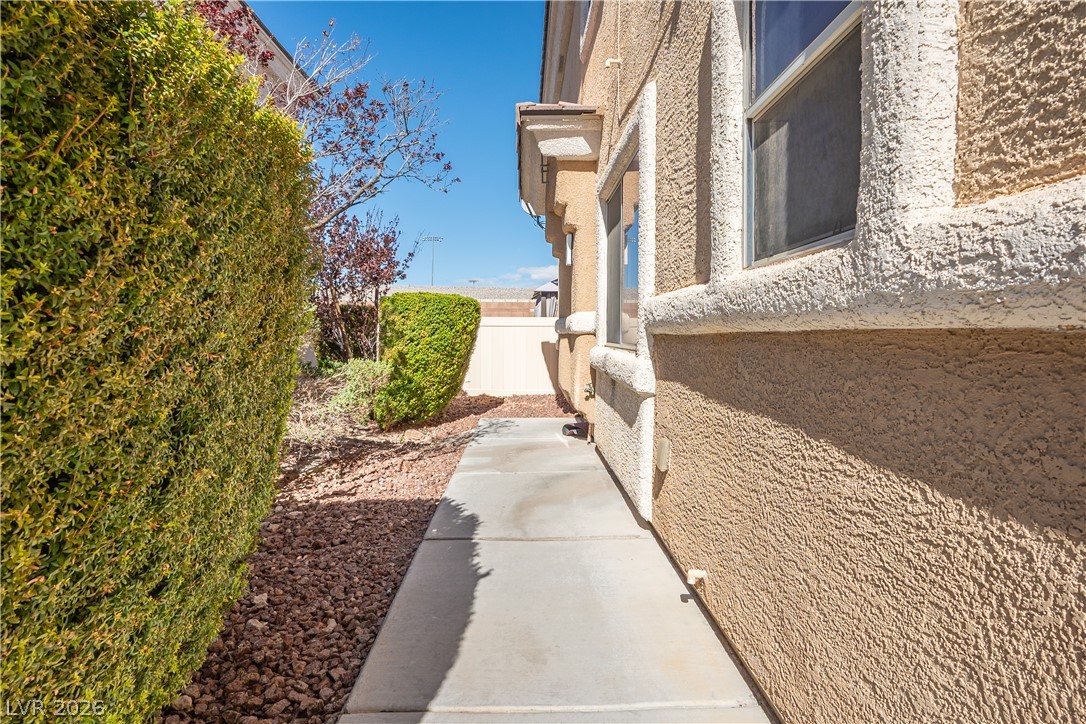 6665 Lookout Lodge Lane 3
