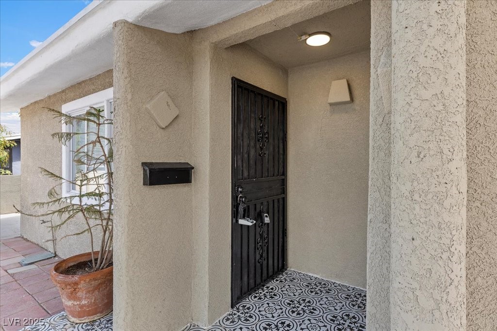 2408 Berkley Avenue