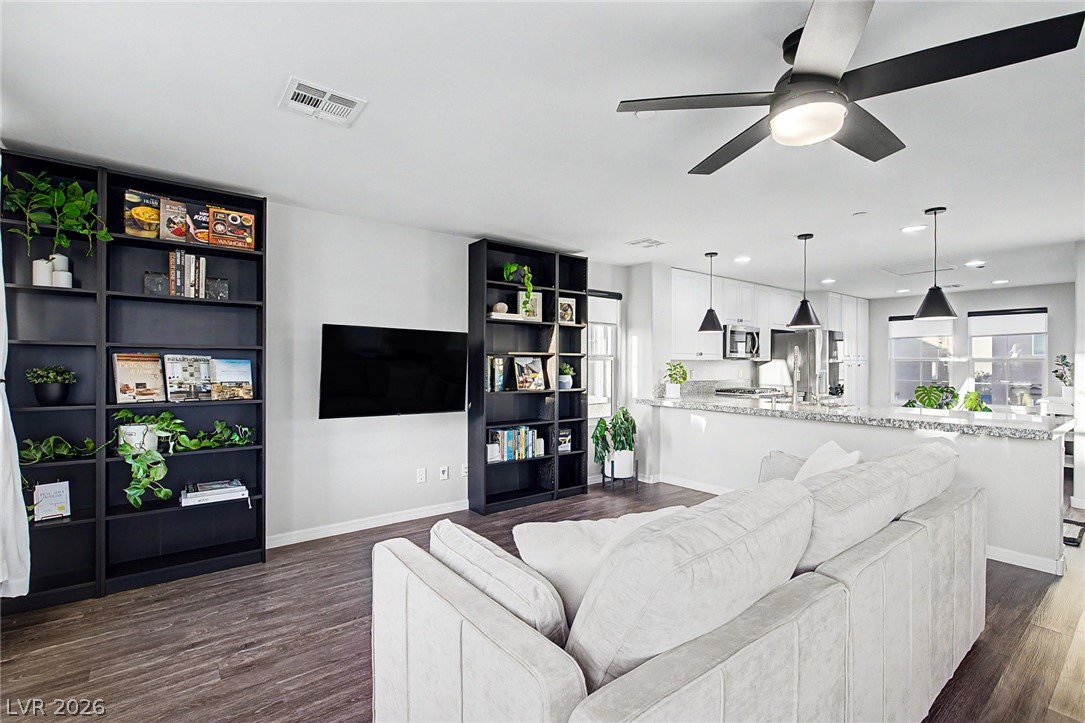374 Gracious Way