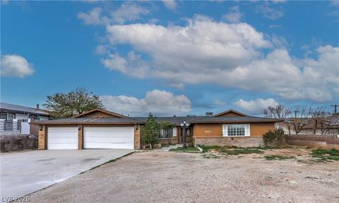 Photo of 5610 Eldora Avenue, Las Vegas, NV 89146 (MLS # 2755621)