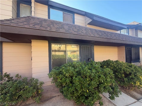 Townhouse For Rent - 6207 Meadow Brook Lane<br/> Las Vegas, NV 89103