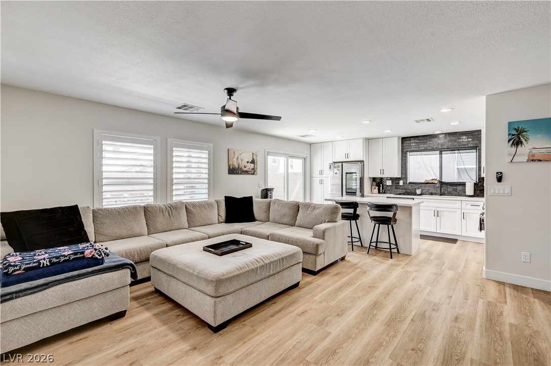 10260 S Bronco Street