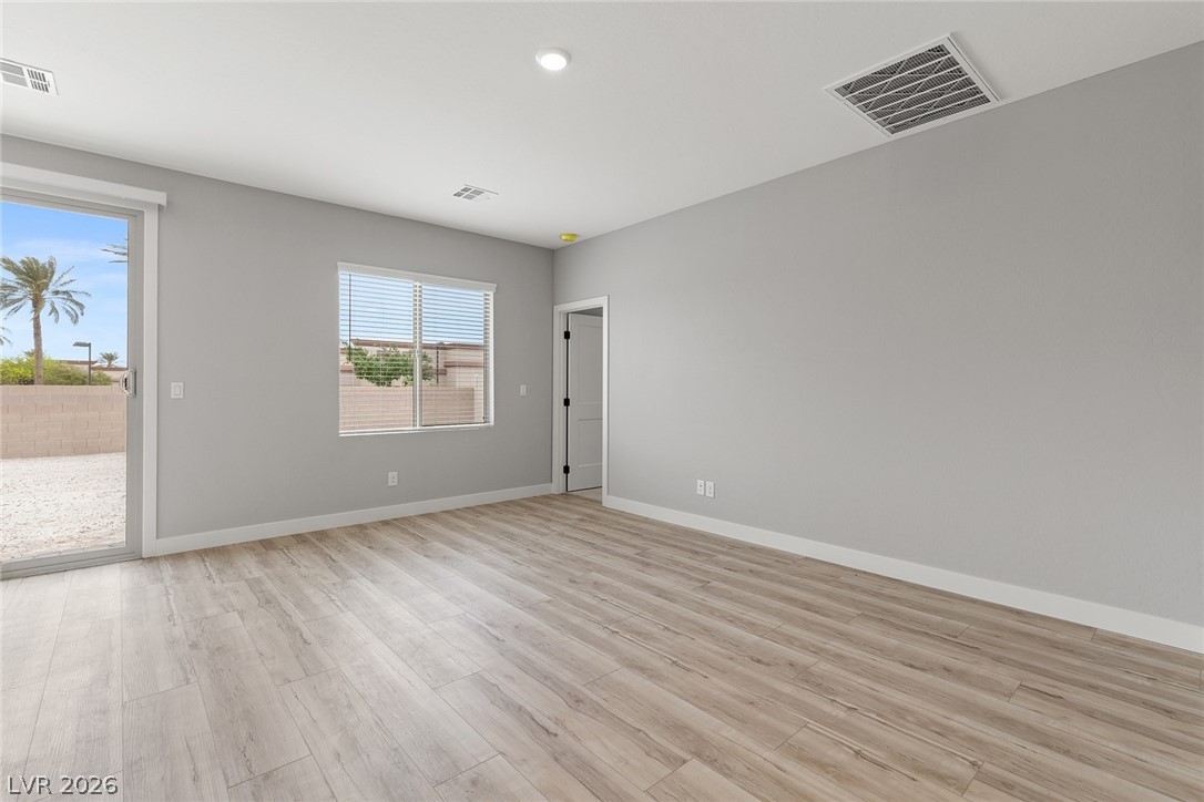 3229 Lunar Crater Street