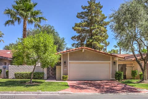 Photo of 3336 Calle De Corrida, Las Vegas, NV 89102 (MLS # 2590097)