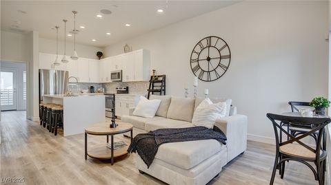 1164 Prospering Creek Street Las Vegas NV 89135