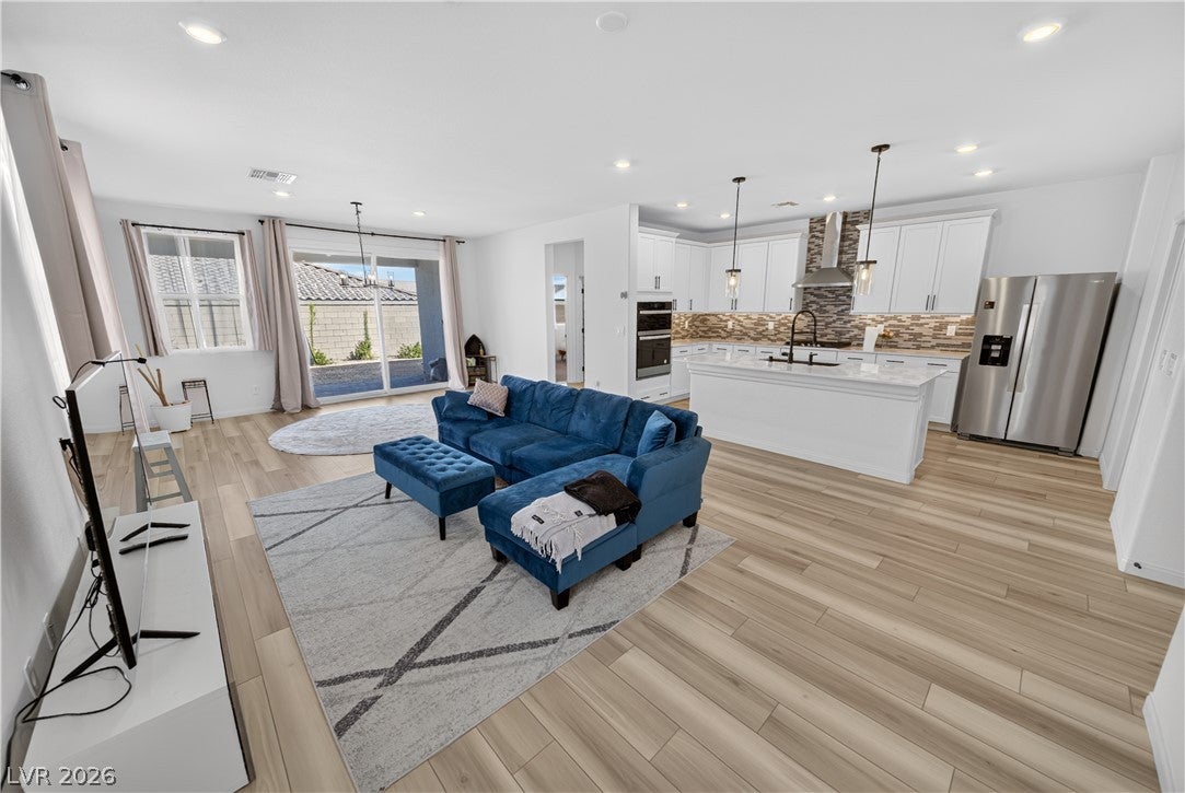 10194 Blue Cereus Street