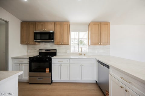 Mobile Home For Sale - 504 Amethyst Avenue<br/> Clark County, Henderson, NV 89015
