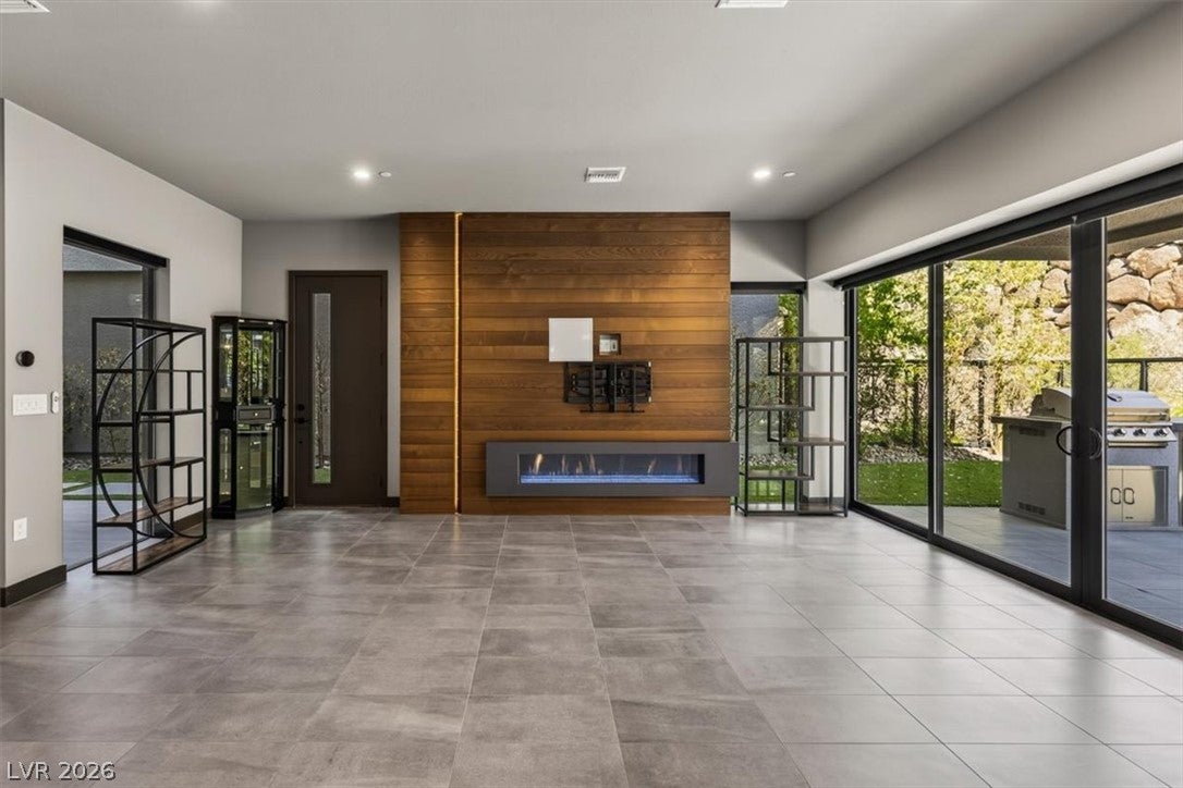 5 Promenade Isle Lane