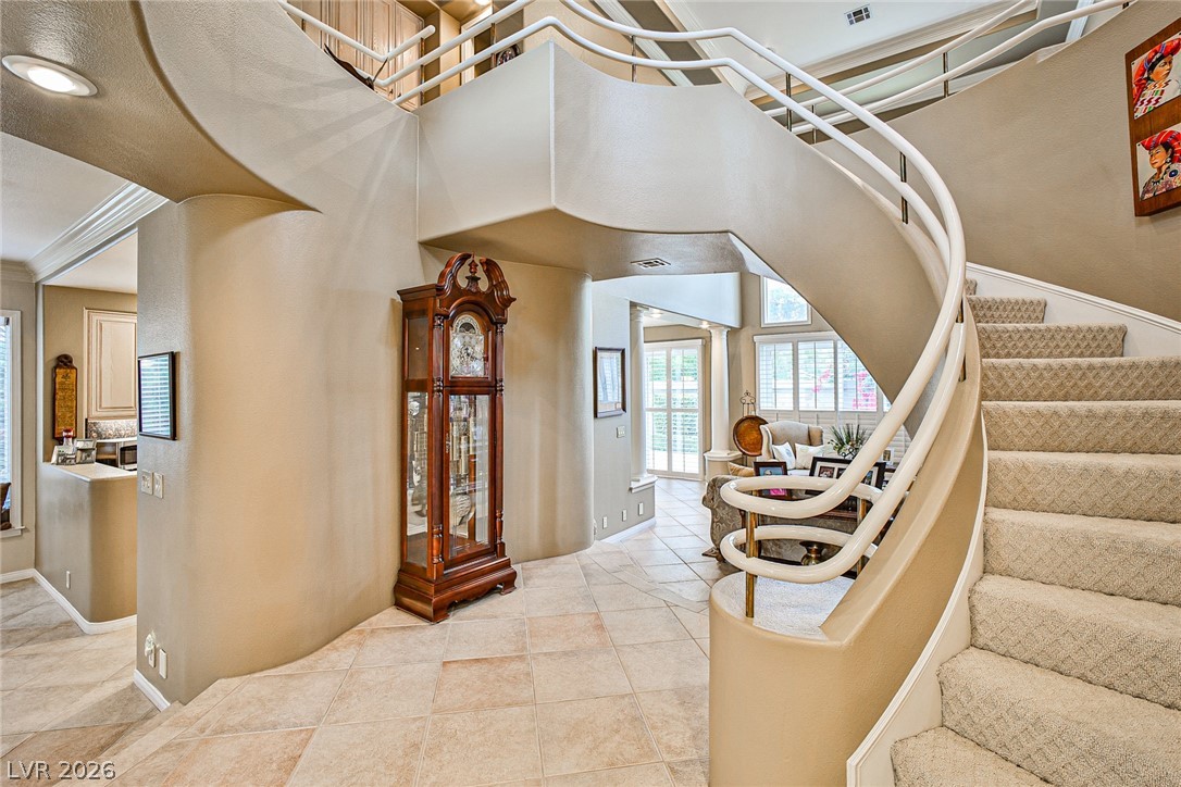 8240 Horseshoe Bend Lane