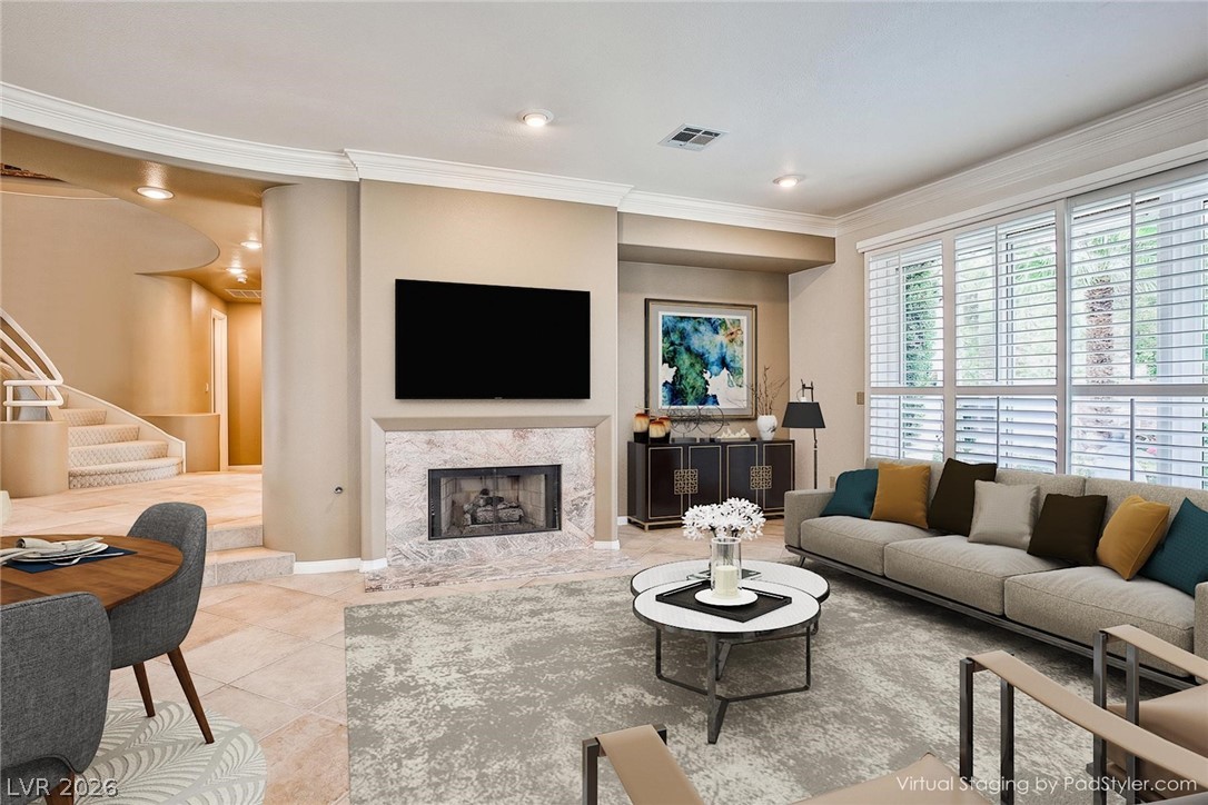 8240 Horseshoe Bend Lane