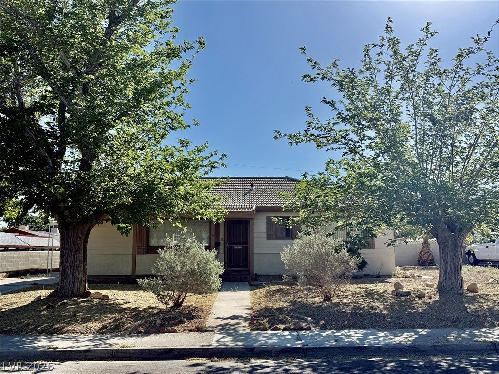 1133 Darmak Drive