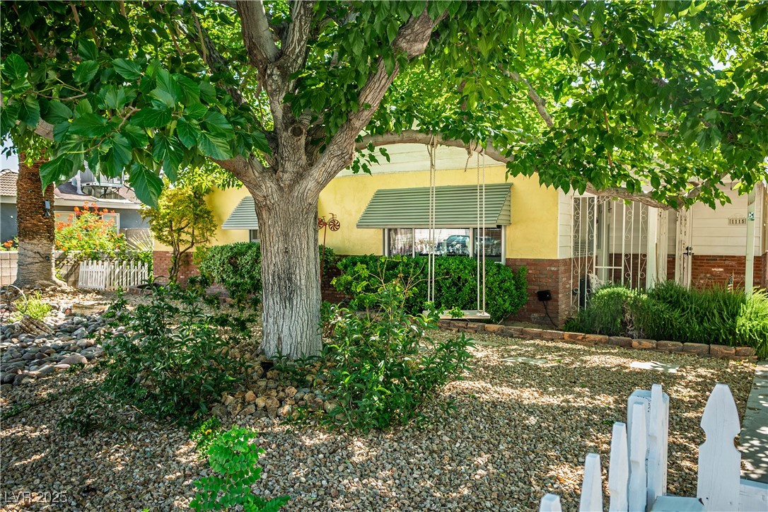 Properties 2 1115 Melville Drive