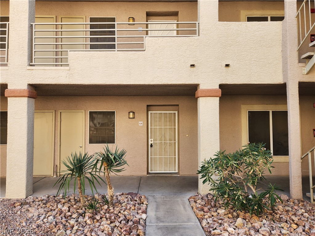 2060 Mesquite Lane 104