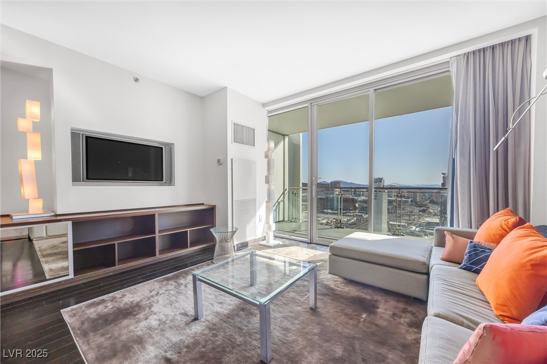 4381 W FLAMINGO Road 3712