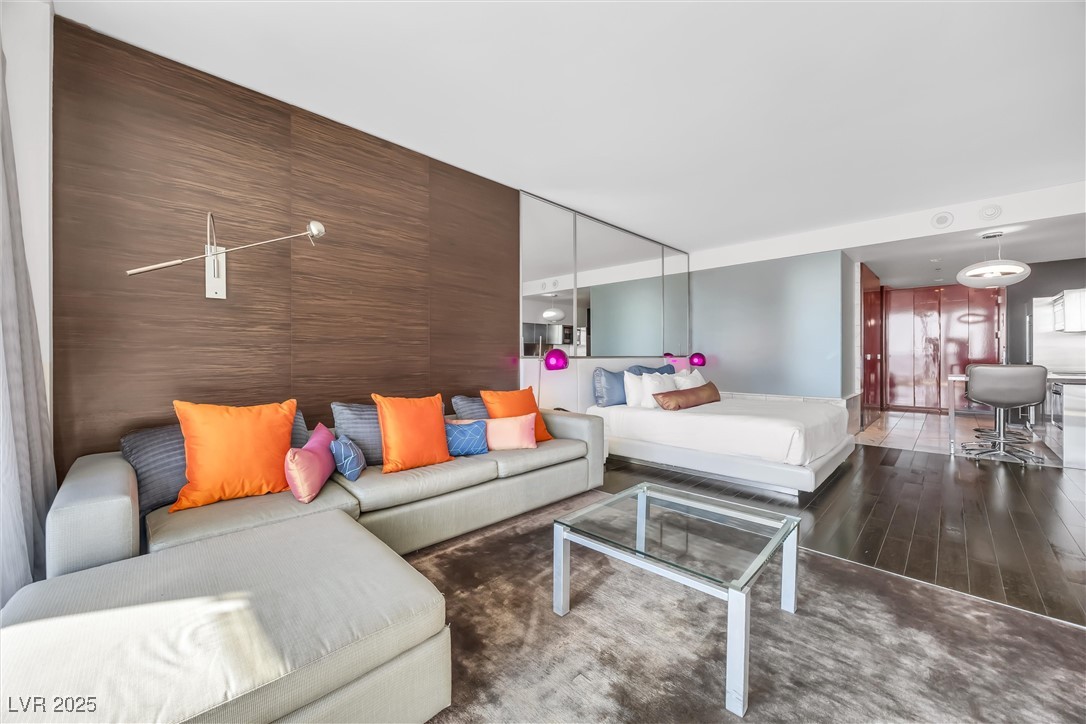 4381 W FLAMINGO Road 3712
