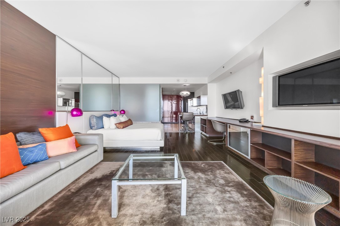 4381 W FLAMINGO Road 3712
