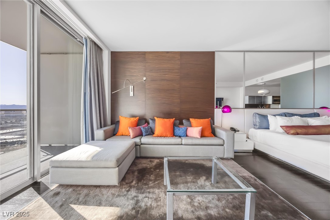 4381 W FLAMINGO Road 3712
