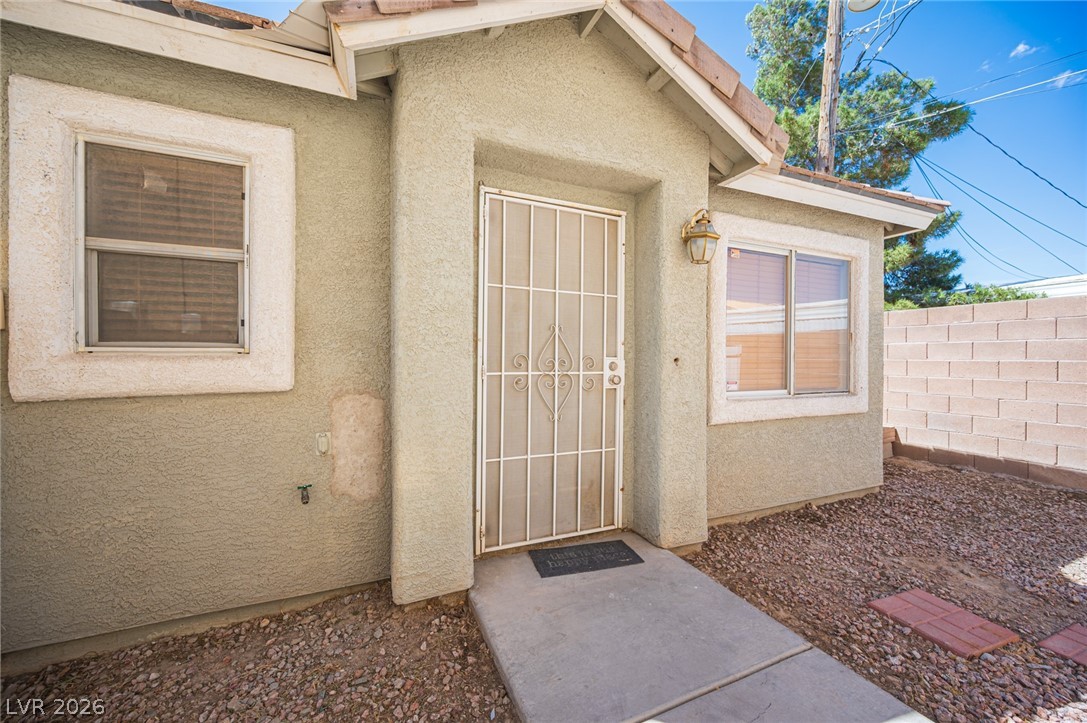 5242 Paradise Skies Avenue