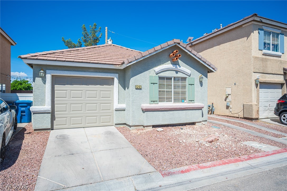 5242 Paradise Skies Avenue