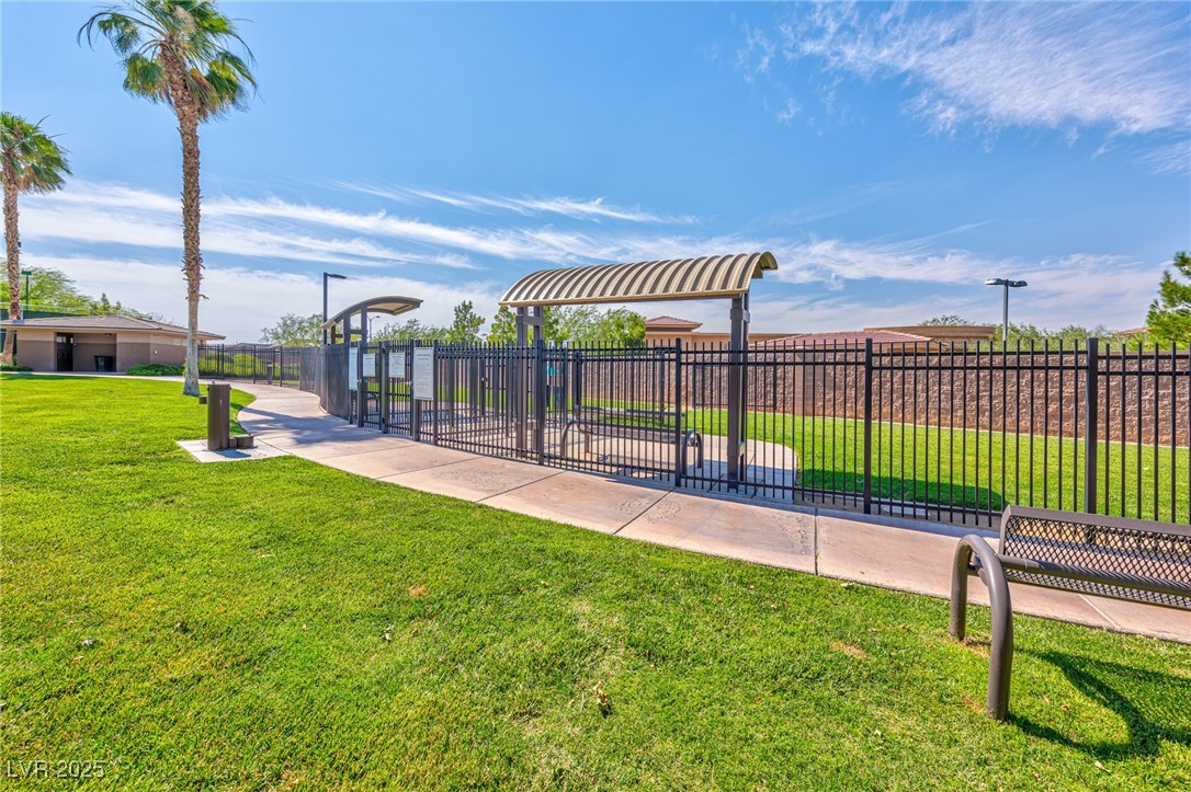 633 Majestic Rim Drive, Henderson, Nevada image 9