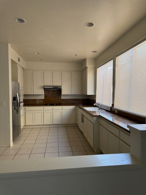 4774 Willow Glen Drive