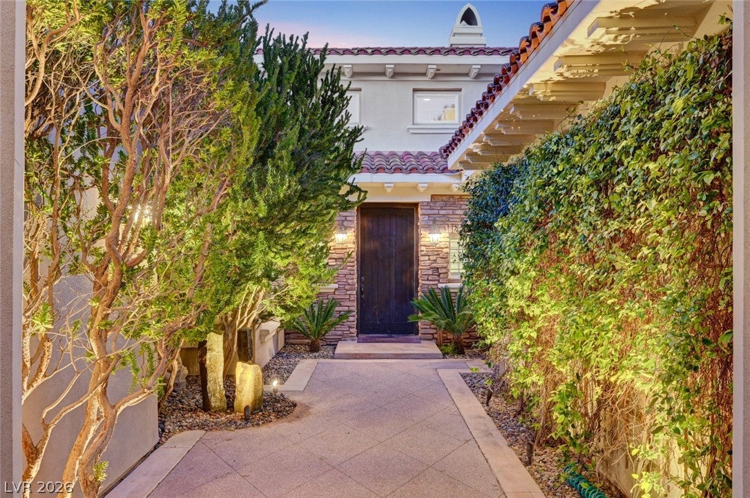 2952 Brighton Creek Court