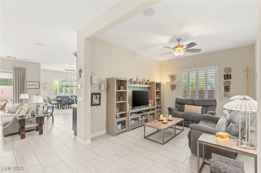 Las Vegas, Nevada 89166, United States, 3 Bedrooms Bedrooms, ,3 BathroomsBathrooms,Residential,Active,233084