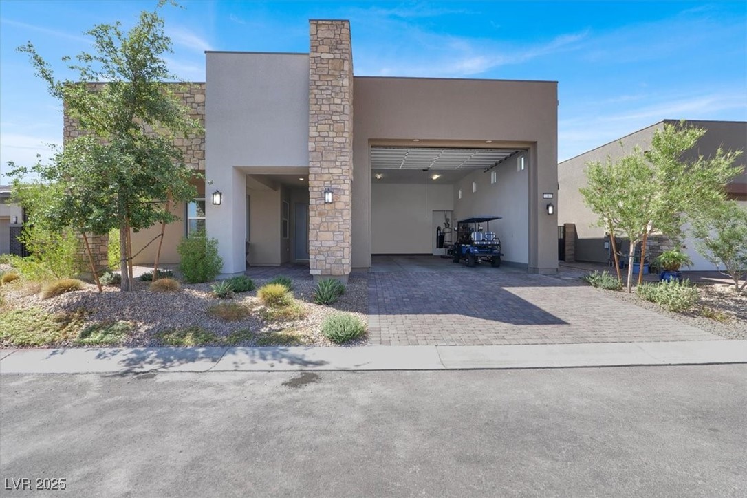 9 Reverie Heights Avenue