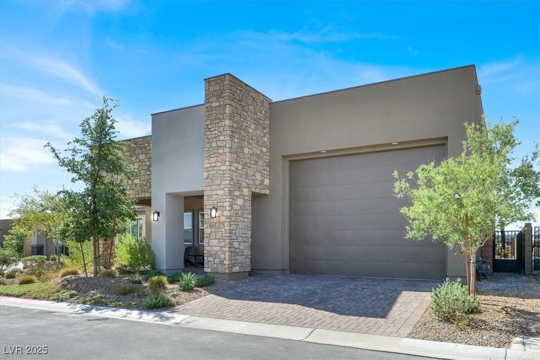 9 Reverie Heights Avenue