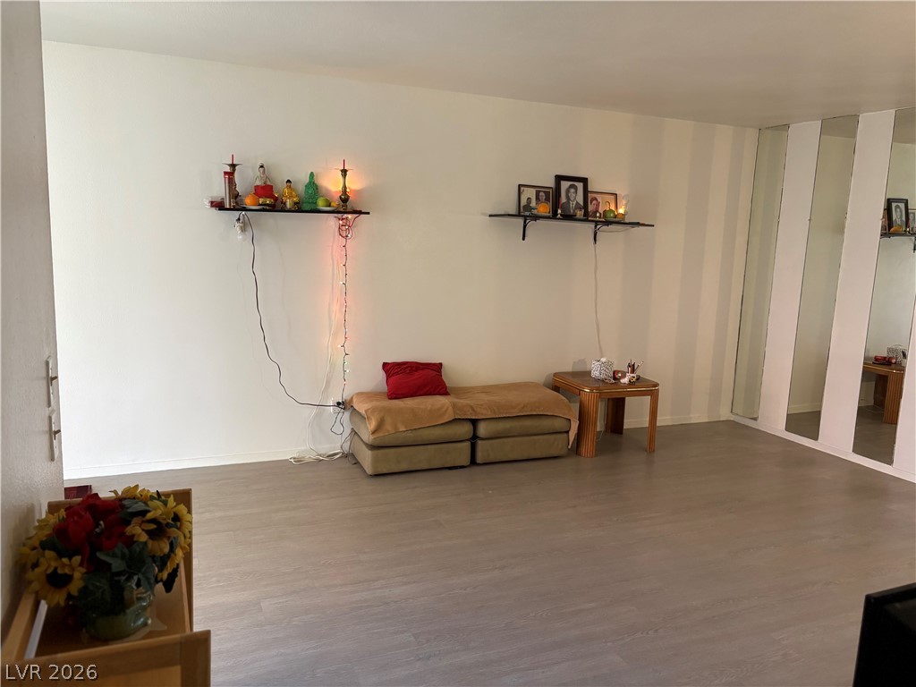 1405 Vegas Valley Drive 92