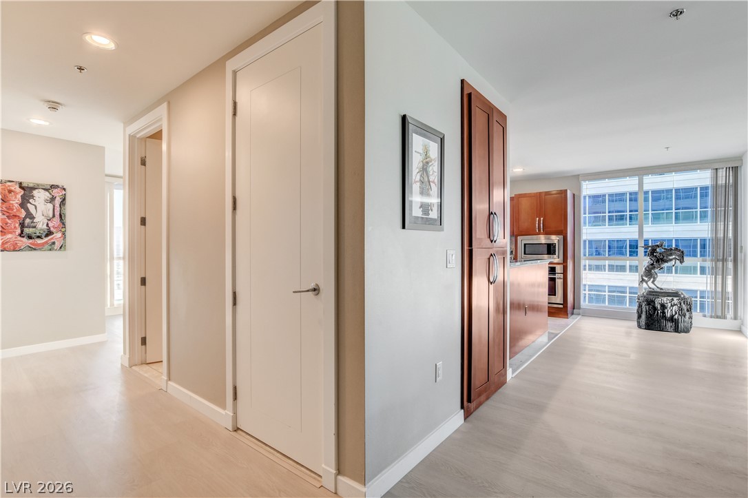 4575 Dean Martin Drive 2812